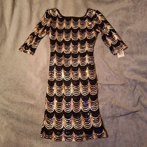 CRYSTAL DOLL Scalloped Sequin Black Gold Mini Party Cocktail Dress Size Small
